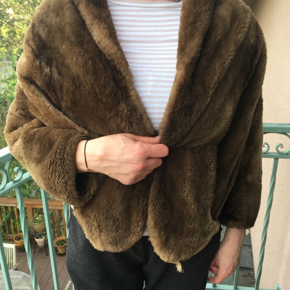 Mink fur wrap with sleeves